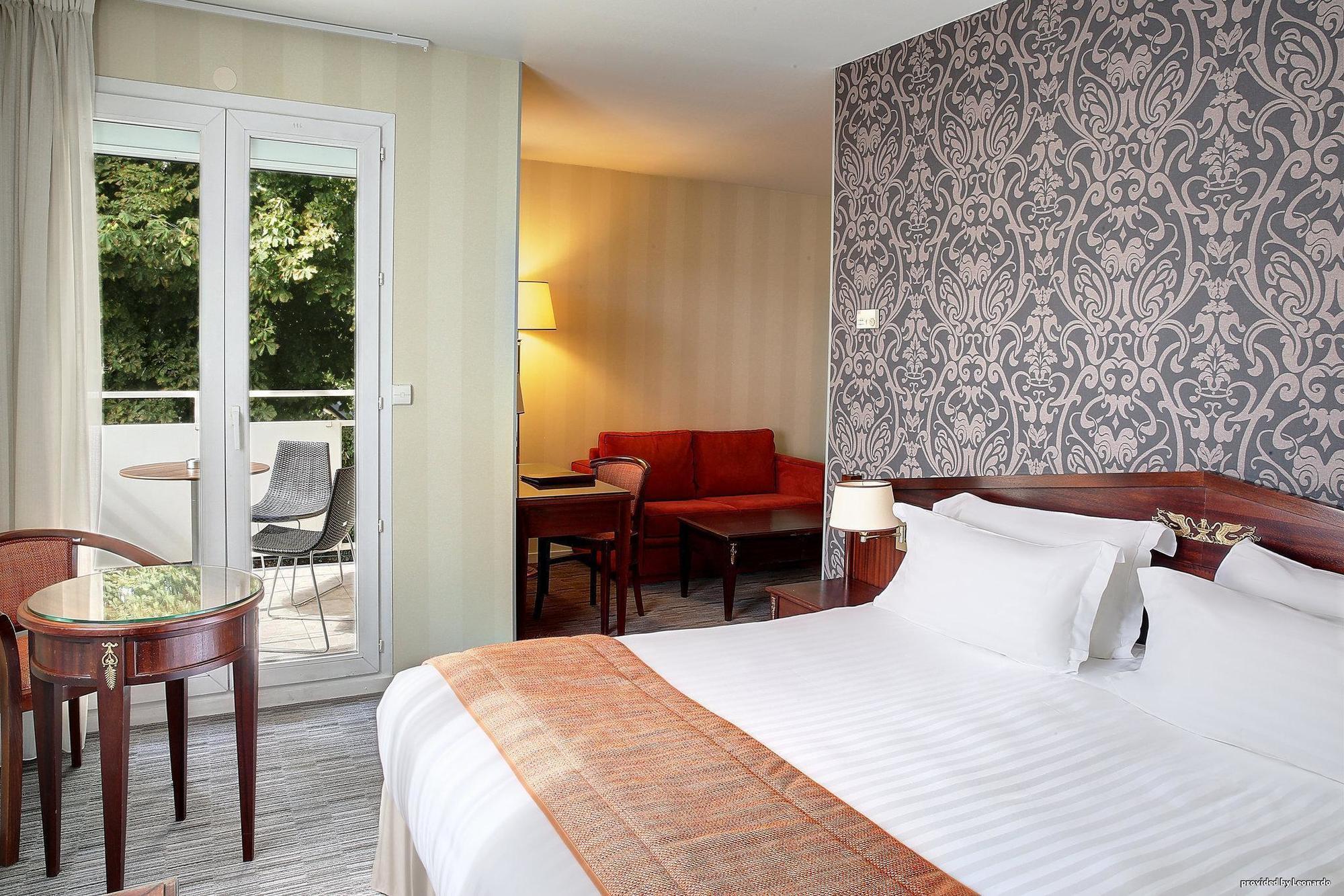 Best Western Plus Paris Meudon Ermitage Bilik gambar
